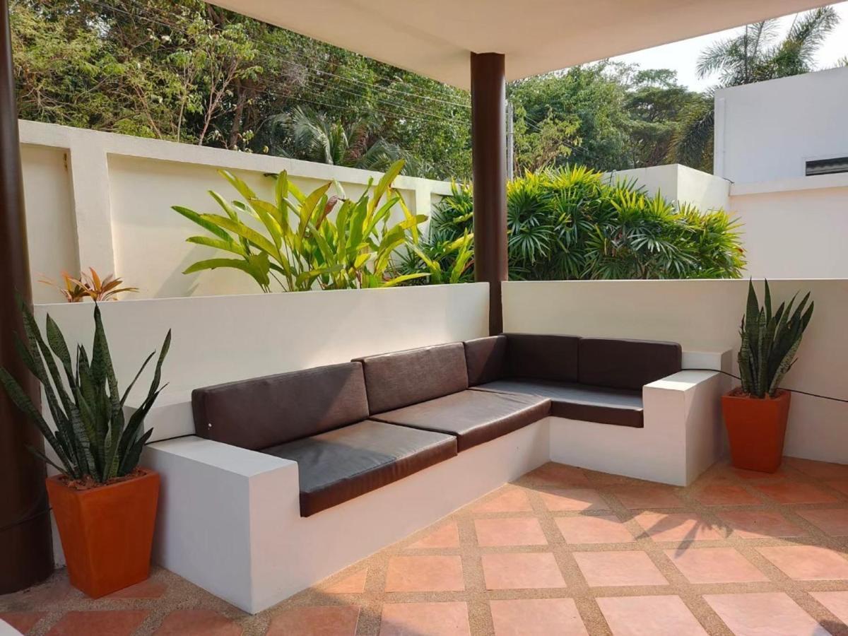 R-Jay Villa L Pattaya L Private Pool L Bbq Ban Huai Yai Exteriör bild